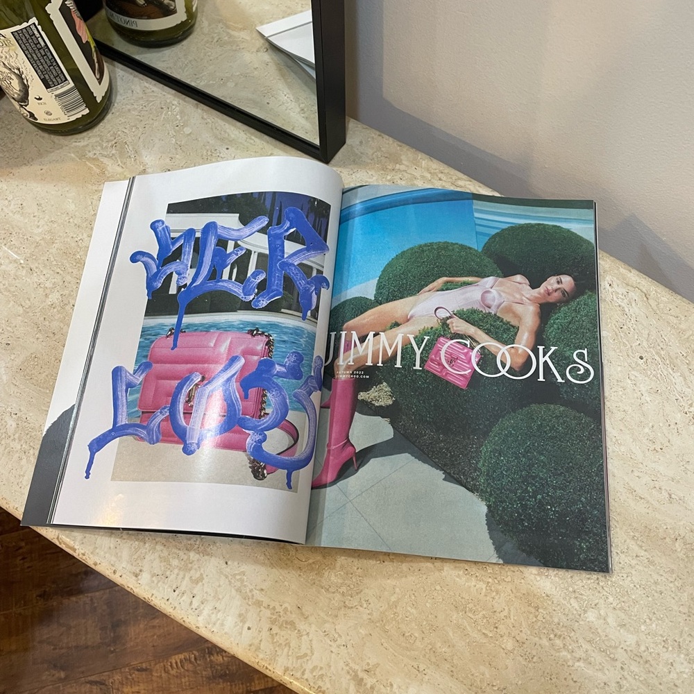 Drake X 21 Savage Vogue Issue Her loss Promo
Magazine - Picture 9 of 11